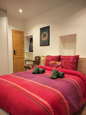 Room - Vrbo Property (Annecy)