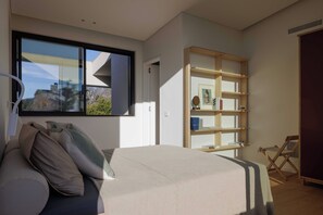 Desk, iron/ironing board, free WiFi, bed sheets - The Habitus Project (Kerkira)