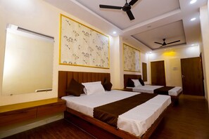 ห้องแฟมิลี่ | โต๊ะทำงาน, Wi-Fi ฟรี