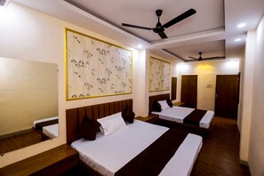 ห้องแฟมิลี่ | โต๊ะทำงาน, Wi-Fi ฟรี