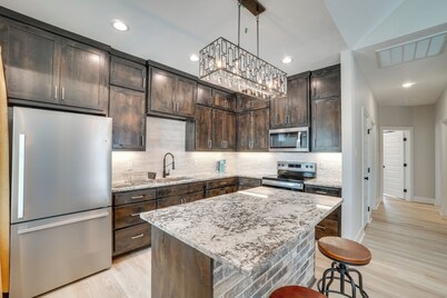 7 Mi to AFB: Modern 2-Unit Combo in San Angelo