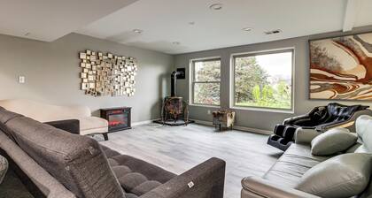5 Mi to U of M! Bright Family Getaway w/ Patio