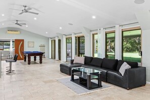 Games room - Ultimate 5BR Luxury Estate Family & Group Haven (Capalaba)