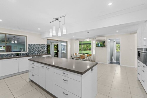Ultimate 5BR Luxury Estate Family & Group Haven