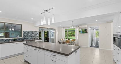Ultimate 5BR Luxury Estate Family & Group Haven