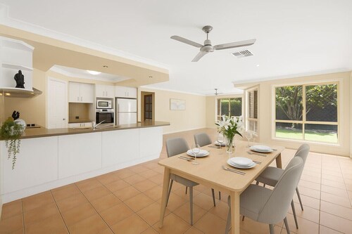4BR Bayside Retreat w/ Pool —Walk to Waterfront