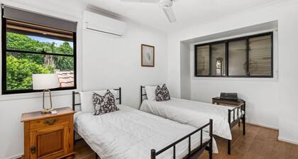 4BR Villa with Pool & Garden - Daisy Hill