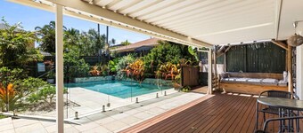 4BR Bayside Retreat w/ Pool —Walk to Waterfront