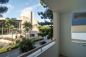 Property grounds - Contemporary 2-Bedroom Apartment in Sothbank (South Brisbane)