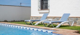 Holiday Home 'Casa Roche Noble 3' with Private Pool, Private Terrace and Wi-Fi