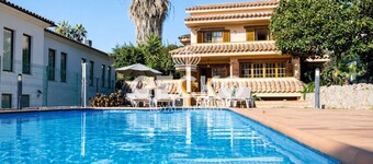 Villa Ficus - Book your perfect getaway in Lloret de Mar