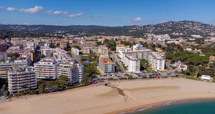 Villa Ficus - Book your perfect getaway in Lloret de Mar