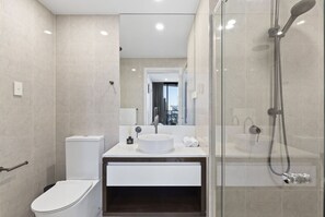 Hair dryer - Broadbeach Relaxation Retreat (Broadbeach)