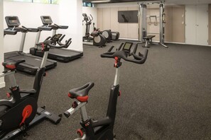 Fitness facility - Modern Studio w/ Pool, Gym, Views - South Brisbane (South Brisbane)