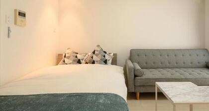 Wilshire APT Hotel