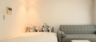 Wilshire APT Hotel