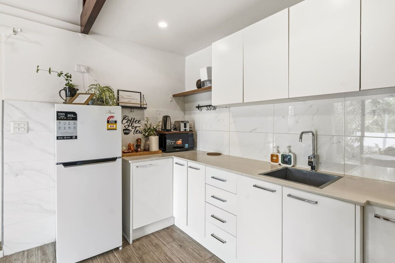Fridge, microwave, oven, cookware/dishes/utensils