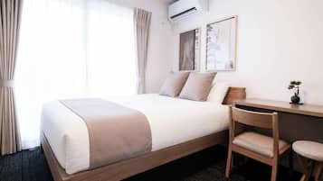 1 bedroom, desk, WiFi, bed sheets