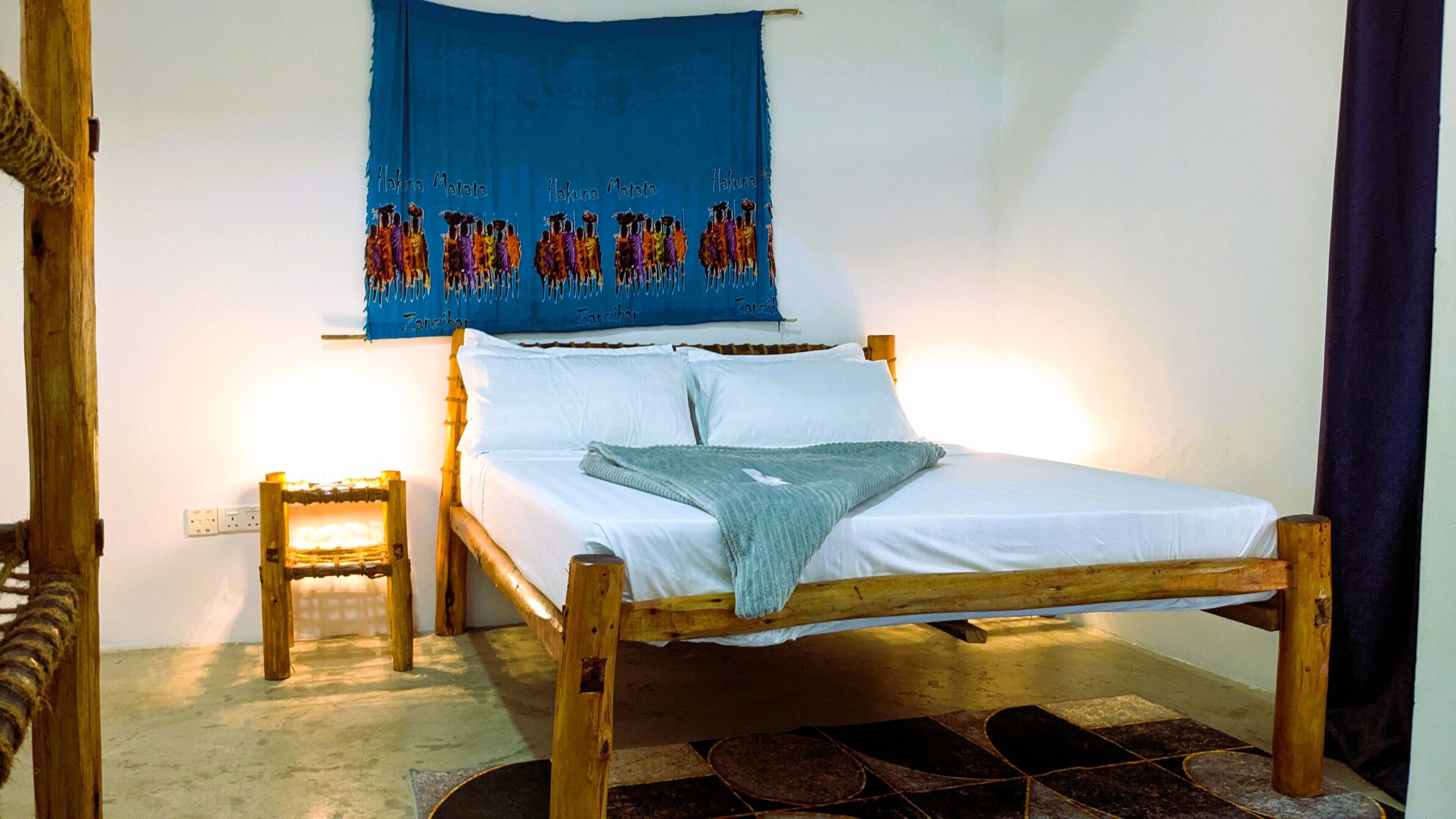 2 bedrooms, iron/ironing board, Internet, bed sheets