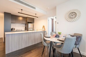 Dining - Peaceful Riverside Apartment-1BR (South Brisbane)