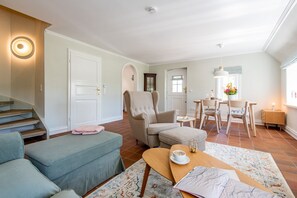 TV - Friesenhaus Käpt'n Hahn, house part 04 - Friesenhaus Käpt'n Hahn (Sylt)
