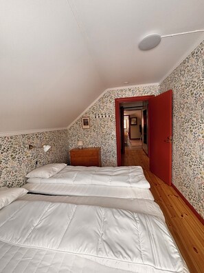 Casa Confort, 4 habitaciones, para no fumadores | Decoración personalizada y muebles diferentes 