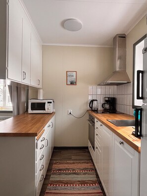 Comfort House | Private kitchen | Fridge, microwave, oven, stovetop - Hemgården i Storsätern (Grövelsjön)