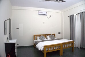 Free WiFi - Alora Castle (Pallichal)