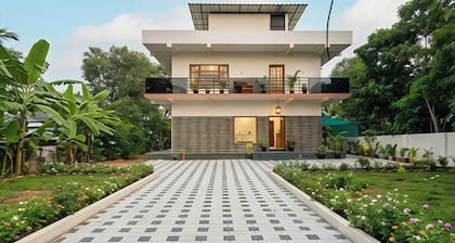 Alora Castle Neyyattinkara Near Kovalam Beach