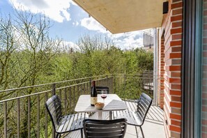 Outdoor dining - MEERholung FeWo 3.7 - Family-friendly vacation apartment close to the beach - (Cuxhaven)