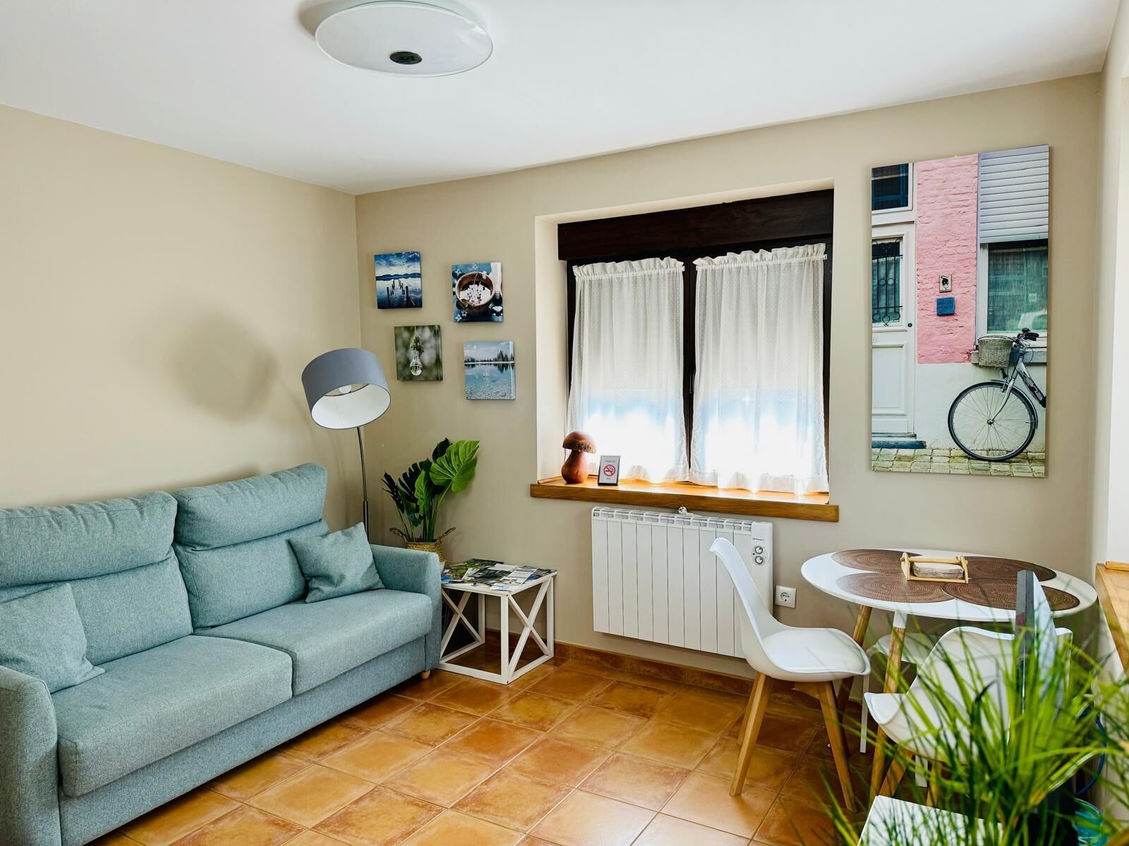 Apartment, 1 Bedroom | Living area