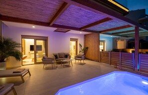 Terrace/patio - Casa Doma Luxury Suite with Heated Mini Pool and Private Parking (Rethymno Town)