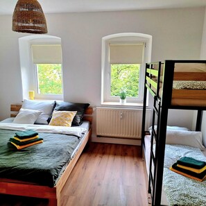 2 bedrooms, iron/ironing board, WiFi, bed sheets