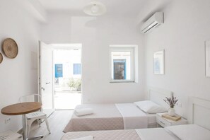Bed sheets - Residence Right in Mykonos Center (Mikonos)