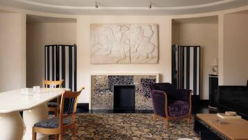 Penthouse Design, vue cour intérieure | Restauration