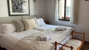 5 habitaciones, tabla de planchar con plancha y wifi gratis 