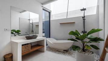 Design-Villa, 2 Schlafzimmer, eigener Pool | Badezimmer