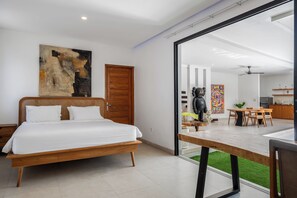 Villa, 2 Bedrooms, Private Pool | In-room safe, desk, laptop workspace, blackout curtains - L'Angelo Villa Canggu (Canggu)