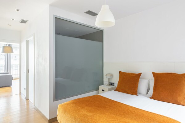 Cosmo Apartments Casanova - Barcelona