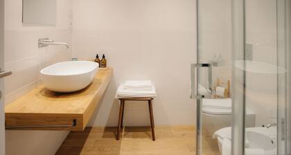 Stilla Rooms and Contemporary Cuisine