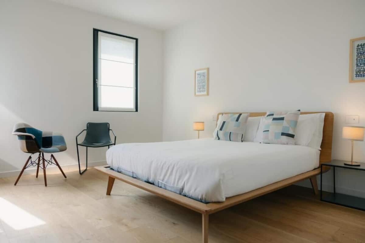 Chambre supérieure | Bureau, espace de travail pour ordinateurs portables
