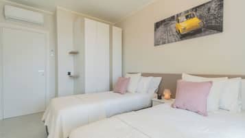 2 habitaciones, decoración personalizada y muebles diferentes