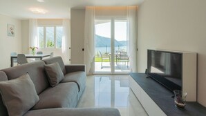 Leilighet (2 Bedrooms) | Oppholdsområde