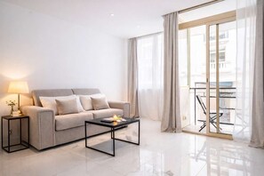 TV - Modern Maubourg # Chic Design - Croisette - Beach (Cannes)