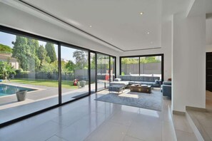 Interior - Villa Bella Vista # Pool - Luxury & Serenity (Le Cannet)