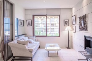 TV - Palm Paradise # Luxury - Sea View - Near beach (Cannes)