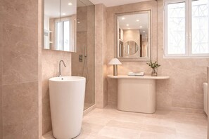Shower, hair dryer, shampoo - Palm Paradise # Luxury - Sea View - Near beach (Cannes)