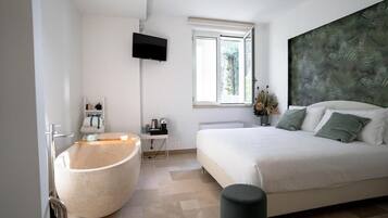 Chambre Double Deluxe, salle de bains privée, vue jardin