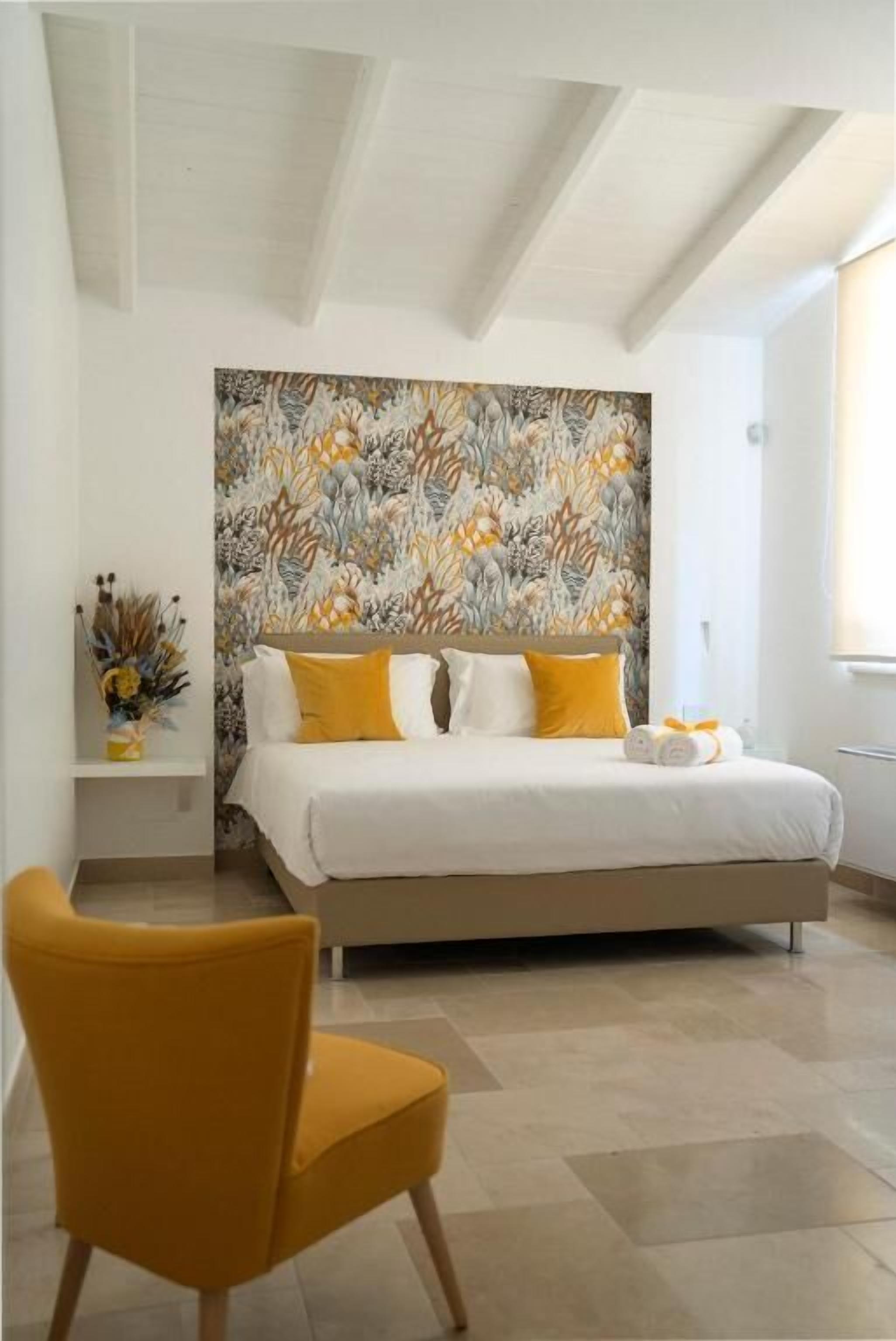 Deluxe Double Room, Pool View | In-room safe, soundproofing, iron/ironing board, free WiFi