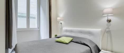WiFi, bed sheets